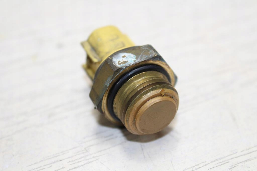 SENSOR DE TEMPERATURA VENTILATOR SUZUKI DL650 V-STROM Product image