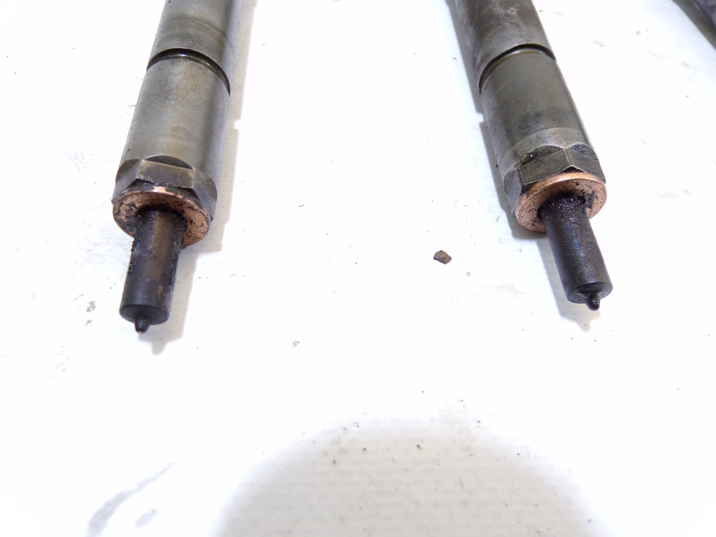 INJECTOARE RENAULT 3.0 DCI 0445110168 Product image