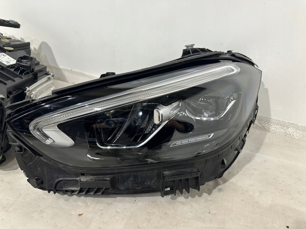 MERCEDES BENZ W206 CLASA C LAMPĂ LED DE ÎNALTĂ PERFORMANȚĂ STÂNGA DREAPTA EU KPL Product image