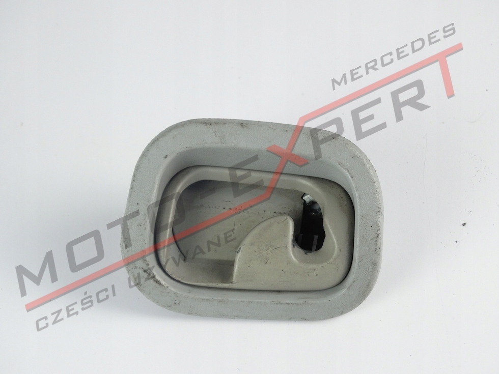 Mercedes Clasa C W203 MÂNER TAPA SPATE STANGA 2038680539 Product image