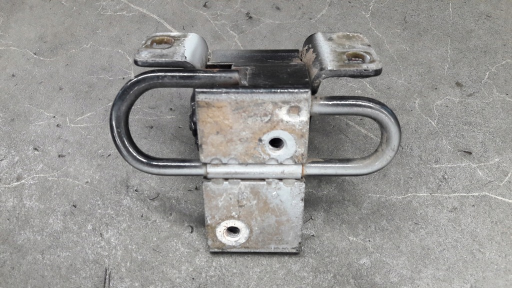 4A0833412A DREPT HIME AUDI A6 AVANT (4A, C4) 2.5L Product image