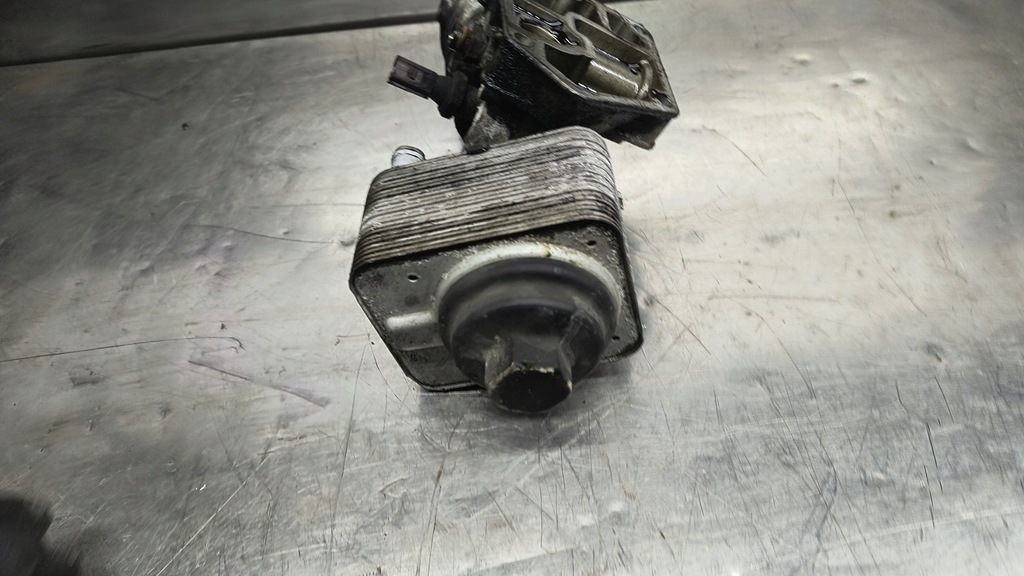 VW Audi Skoda 2.0 TDI Carcasă de filtru de ulei 045115389J Product image
