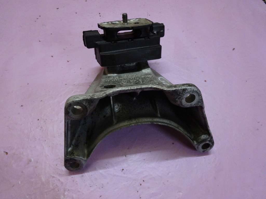 LAND ROVER DISCOVERY 4 3.0 TDV6 190KM 11R 6769848 241681 SUPORT MOTOR Product image