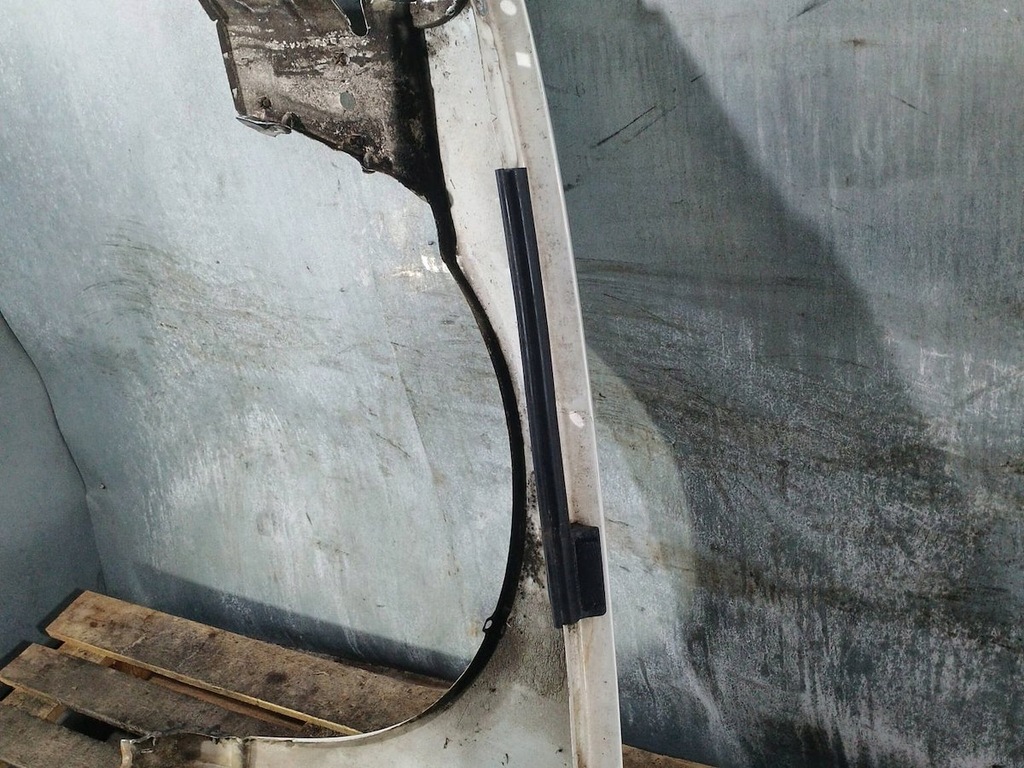 Sedanul din dreapta Front Fender Audi A4 B5 Ly9G Sedan Product image
