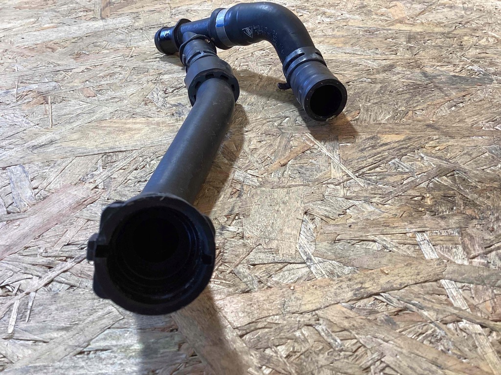 TUBA FURTUN APA DE RĂCIRE ​​Porsche Macan 95b121049q Product image