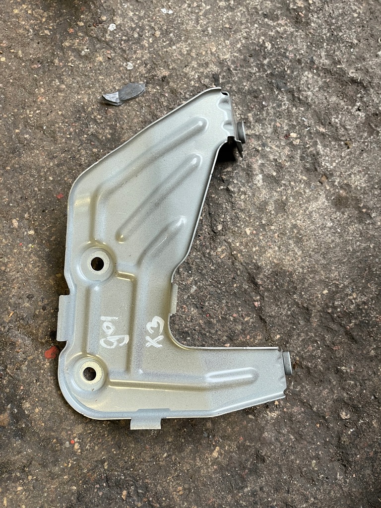 59 BMW X2 X3 G01 G02 MONTARE MUD BRACKET DREPT 7424678 Product image