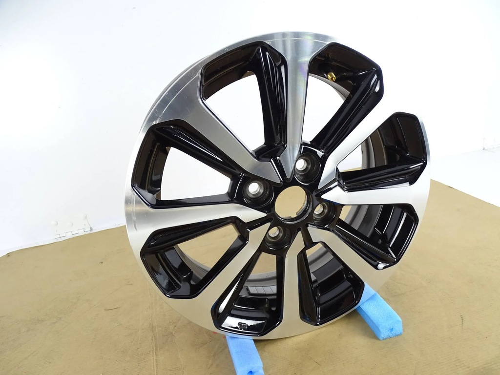 JANTE MITSUBISHI 5J x 15 ET46 Product image