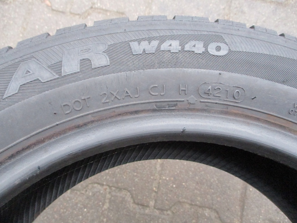 175/65R15 Hankook Icebear W440 Product image