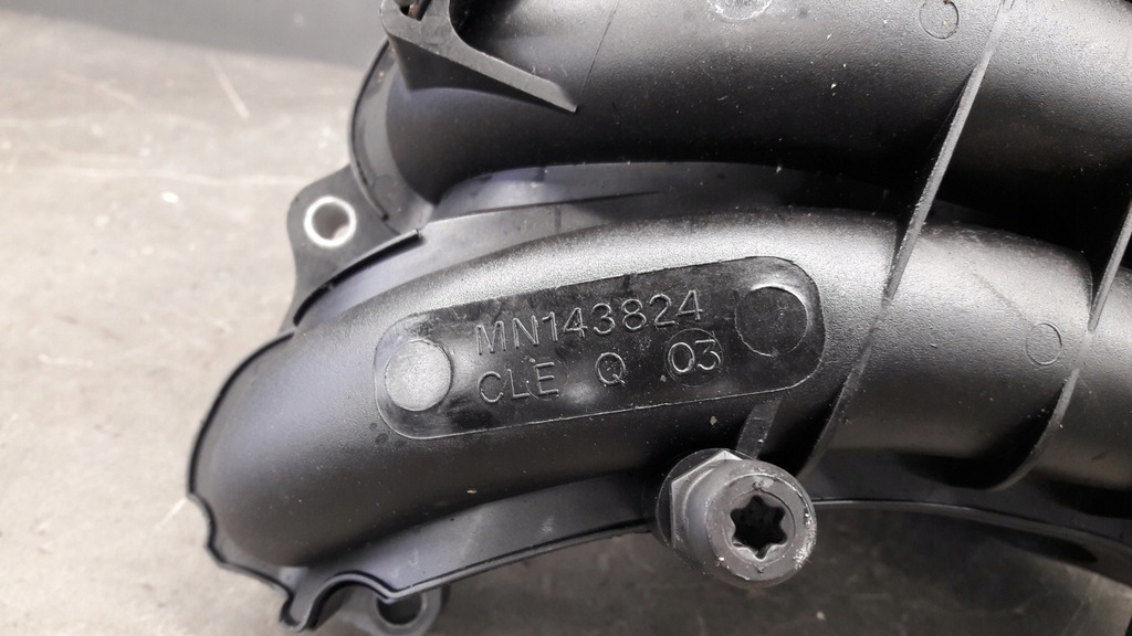 mn143824 galerie de admisie mitsubishi colt VI 1.1 B 12V Product image
