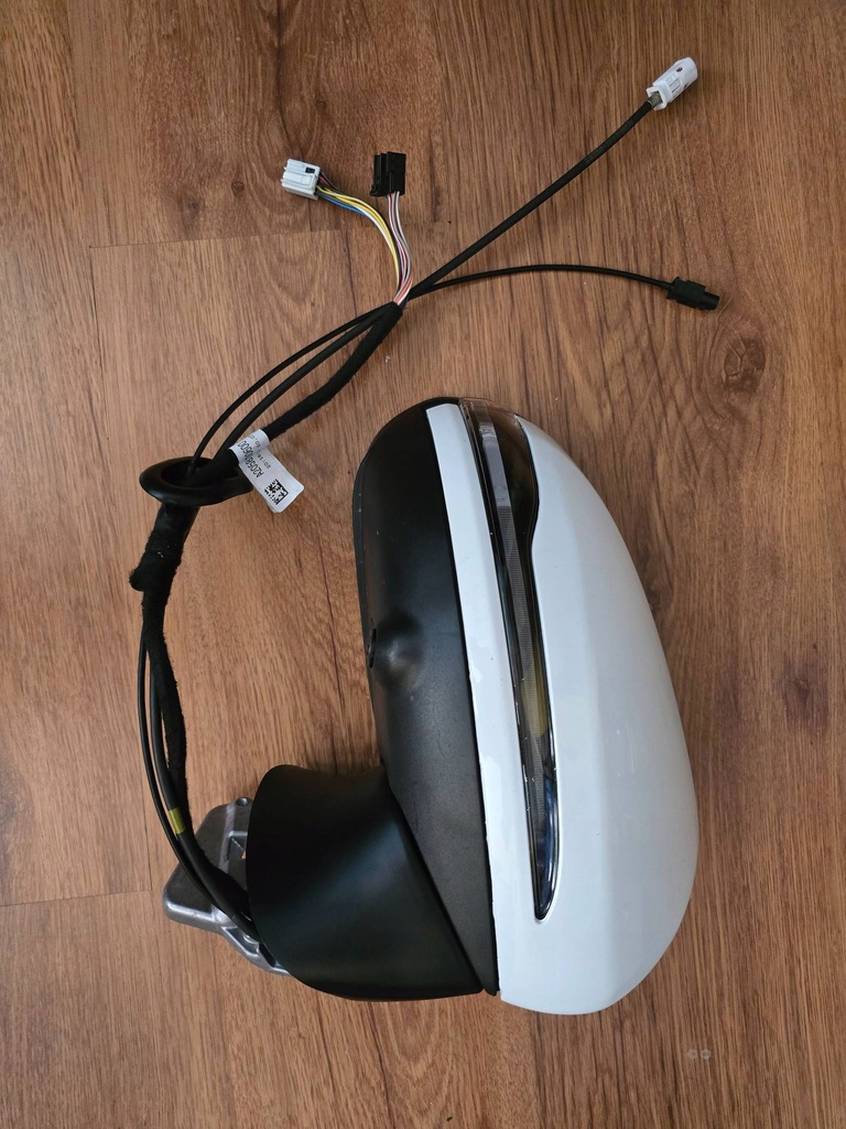 W205 Coupe Camera Assistant 8+8 Product image