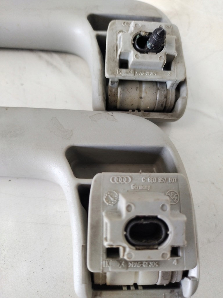 Audi OE 8E0857607C Mâner, suport garnitură Product image