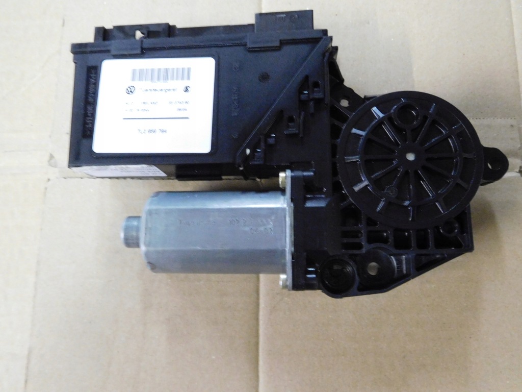 VW Touareg 2004, motor lunetă dreapta 7L0959794 Product image