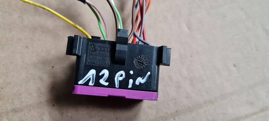 PRISE OBD PRISE A5 8W 3A0972695A A7 4G A4 B8 S4 B9 Q5 Q3 Product image