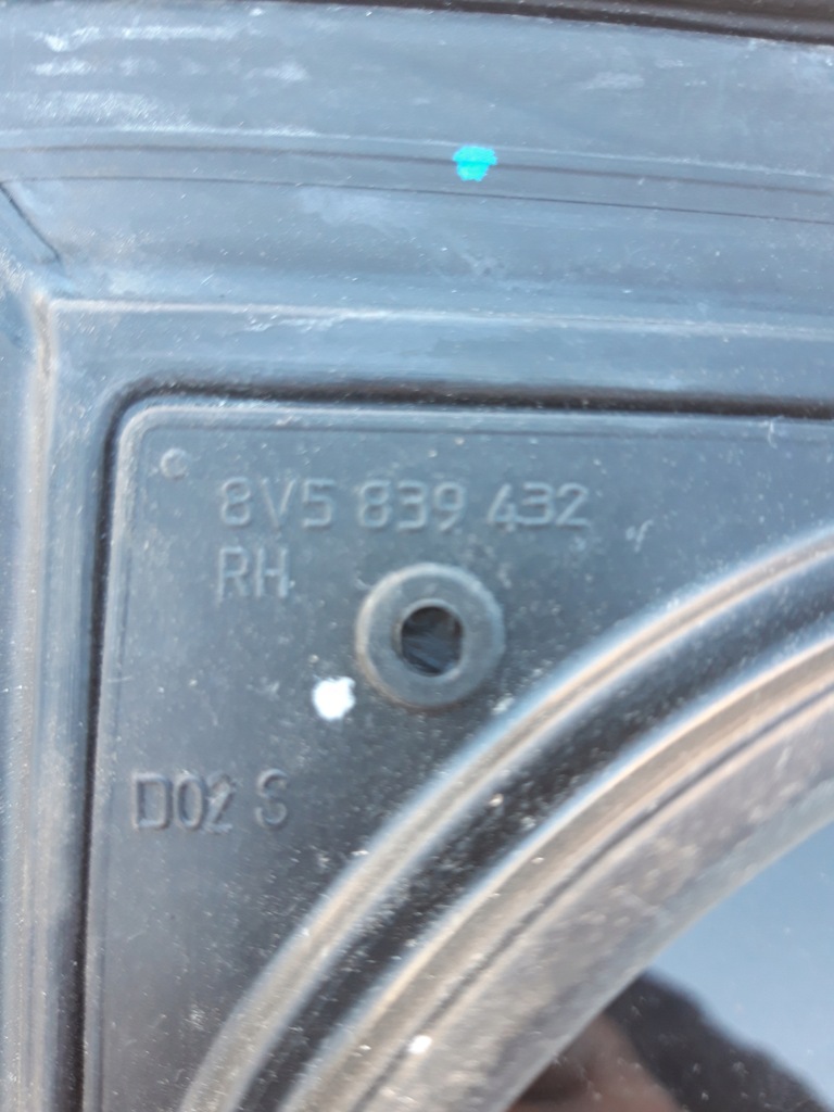 Audi a3 8v sedan garnitura portiera dreapta spate banda cromata 8V5839432 Product image