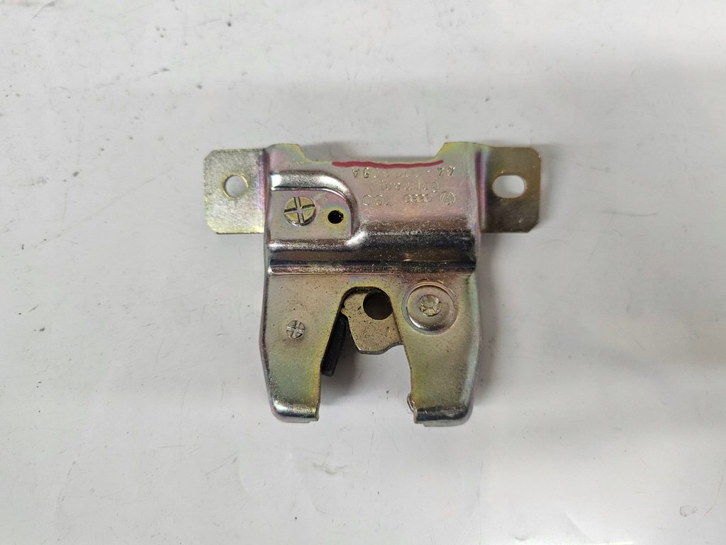 AUDI 80 B2 BLOCARE HAYON SPATE 443827505A Product image