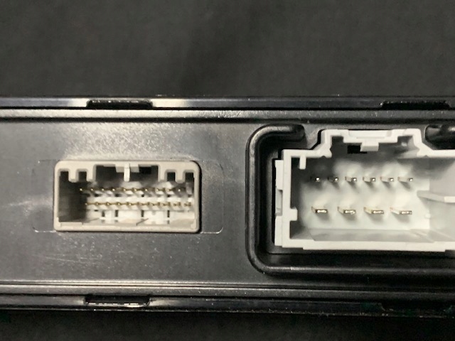 ECU controler frână de mână Tesla S X 1007618-00-E Product image