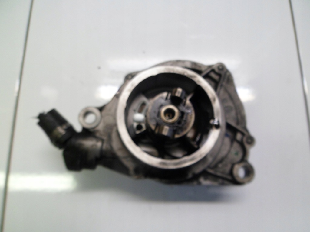 POMPA DE VACUM LAND ROVER DISCOVERY 3.0D M57D30 7795143 Product image