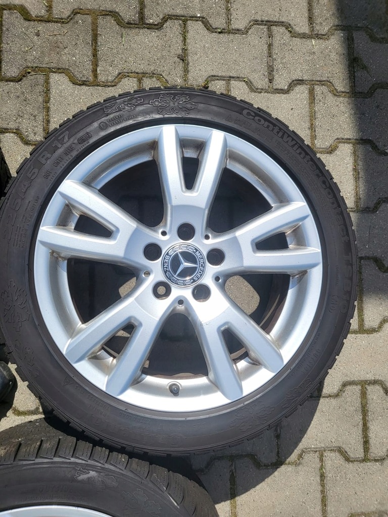 ROȚI MERCEDES C w204 GLK PE ​​ANVELOPE DE IARNĂ CA NOU Product image