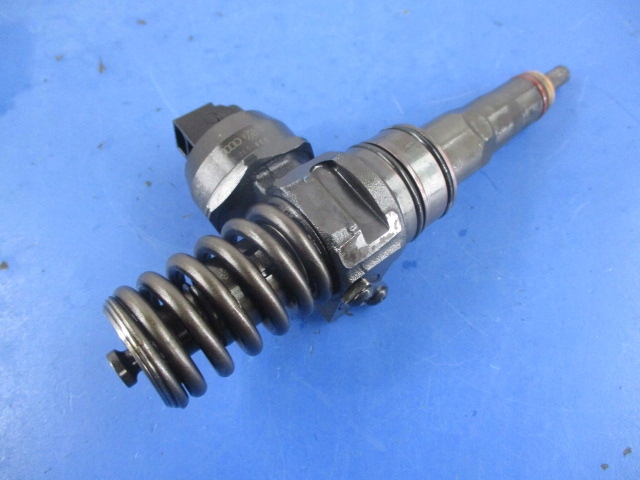 POMPA INJECTIE VW SEAT1.9TDi 038130073AG BOSCH 0414720215 Product image
