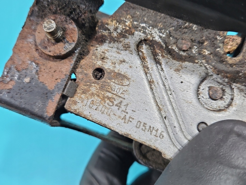 CHEIE BLOCARE CAPOTA FORD TRANSIT CONNECT MK1 02- Product image