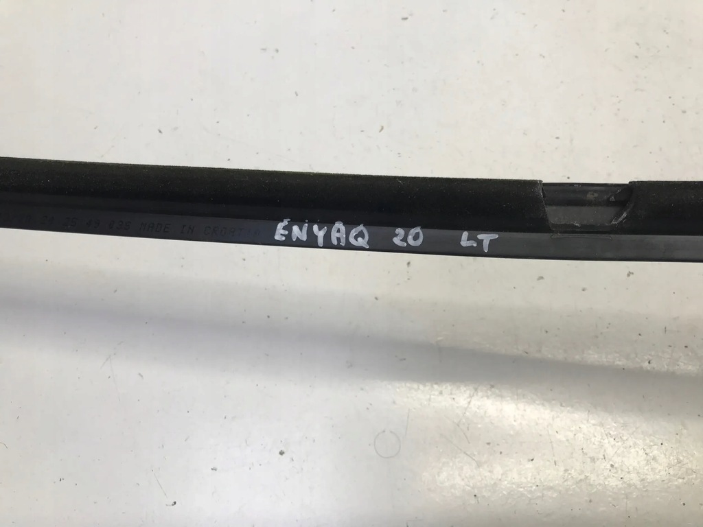 SKODA ENYAQ iV 20r BANDA DE răzuire GEAMURI STÂNGA SPATE CROM 5LG839477A Product image