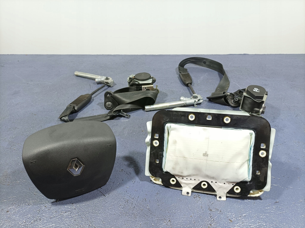 RENAULT MEGANE III PERNE CABINA PULSA DE BORD CENTURI EU Product image
