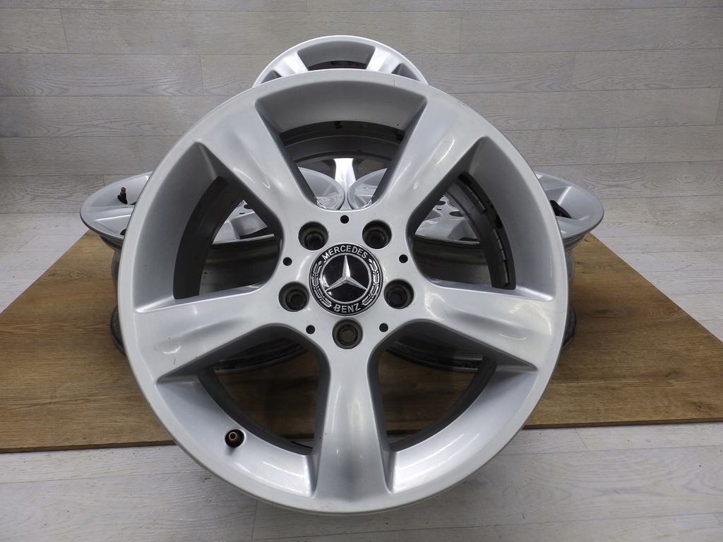 Jante Mercedes C-class A203 7Jx16H2 Et31 5x112 Product image