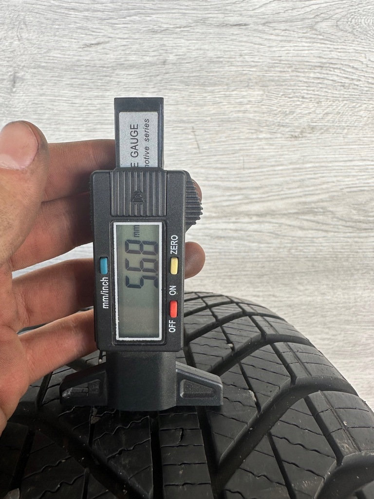 195/60R16 GOODYEAR VECTOR 4SEAZONE 5.68mm Product image