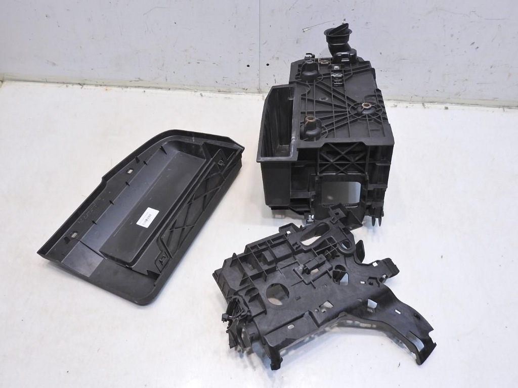 CARCASA BATERIE RENAULT LAGUNA III 2.0 DCI Product image