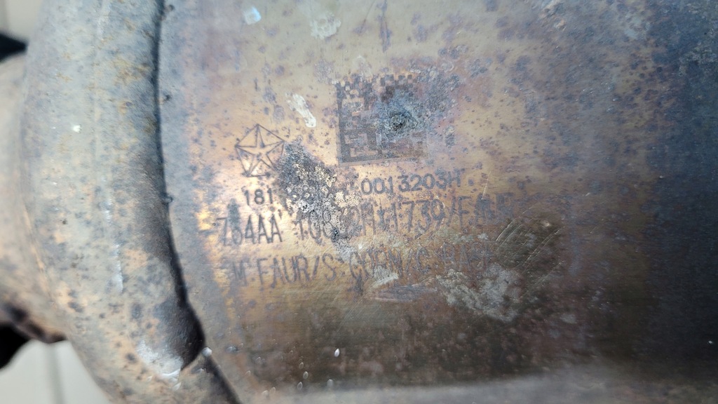 DODGE CHALLENGER SXT 3.6L 19r CATALITIC STÂNGA 1819681X 734AA Product image