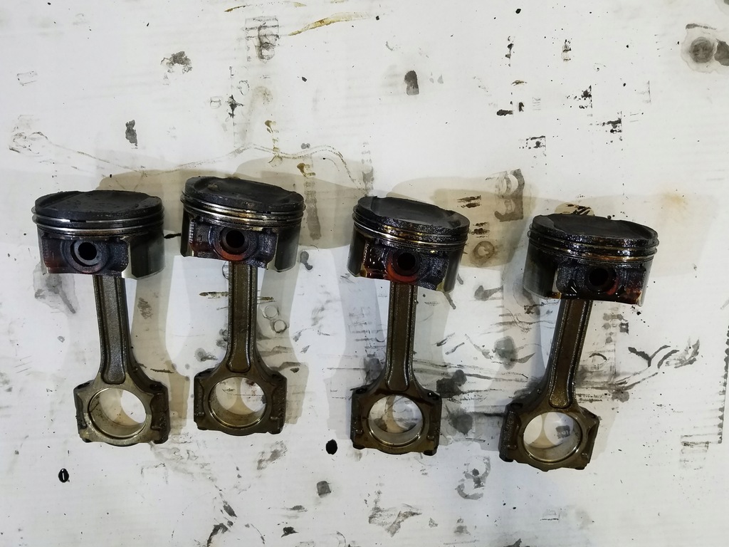BIELLA PISTON NISSAN JUKE F15 1.6 B HR16DE 8 INJECTOARE Product image