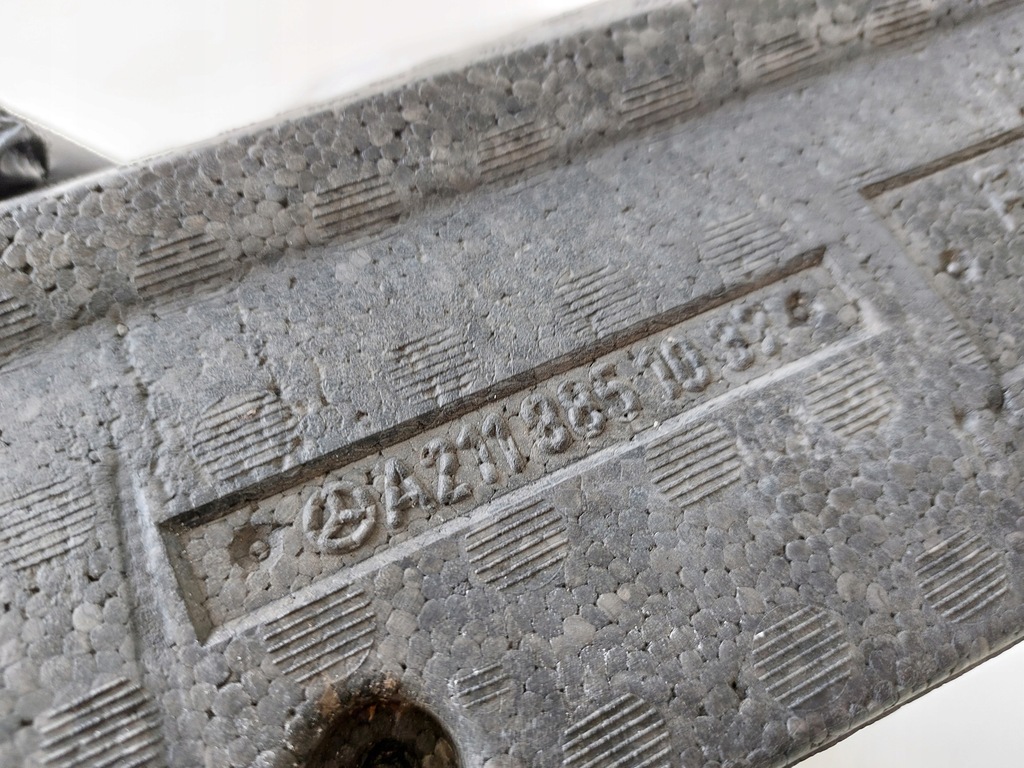 MERCEDES E 211 BELKA ZDERZAKA PRZÓD ABSORBER 21162610711 ORYGINAŁ Product image