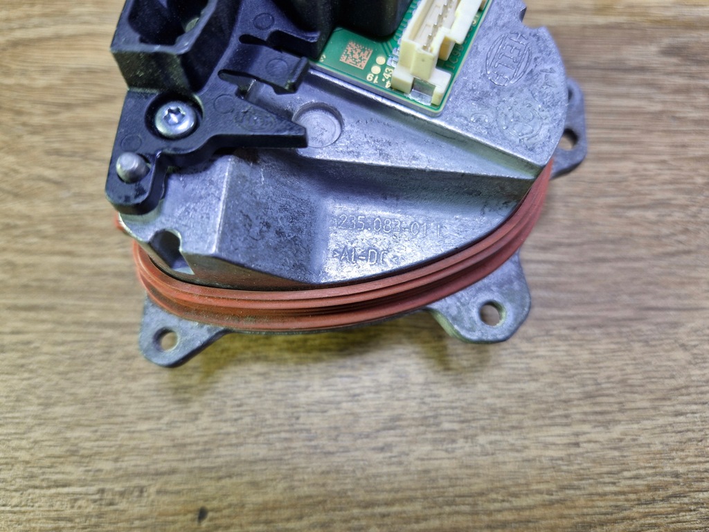 BMW G30 G31 LCI CONVERTOR MODUL LAMPĂ HEDGEHOG 23508301 Product image