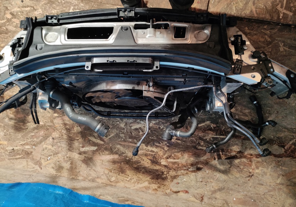 Mercedes W214 E Clasa E față completă cu mască completă lămpi cu curea Product image