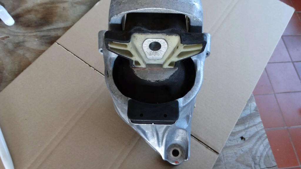 Suport motor 8W0199371BF Audi A4 B9 A5 Product image