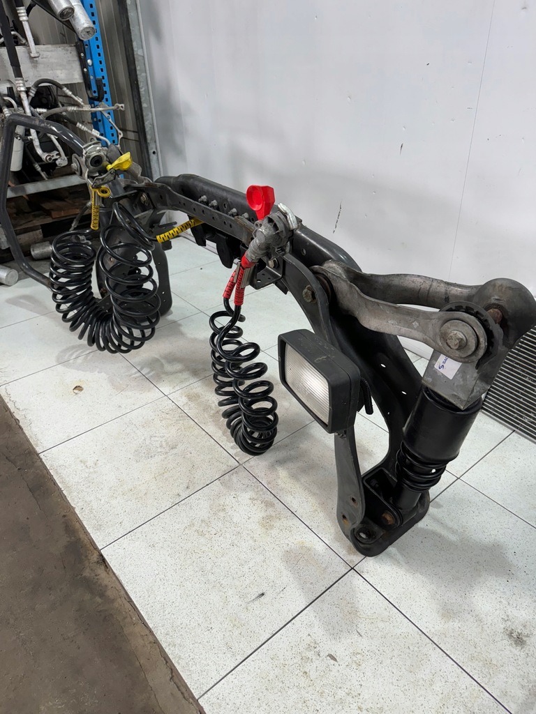 Suspensie fasciculă Cabine cabină Spate complet al Actros MP 4 Product image