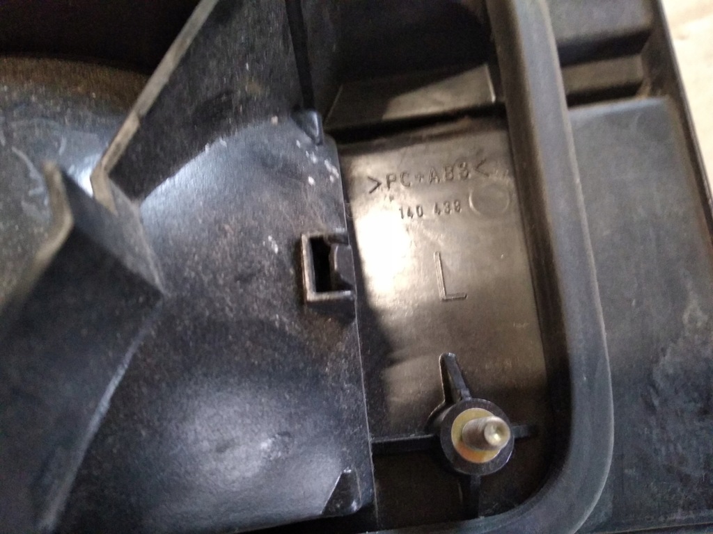 LAMPĂ SPATE BLENDA VW VENTO HELLA 1H5853481 Product image