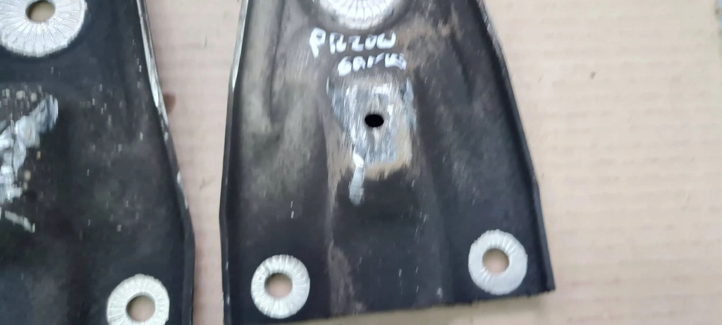 A6 C6 ȘURBUL SUSPENZIEI DE RIDICARE BRANCĂ DE LEAGĂN FAȚĂ Product image