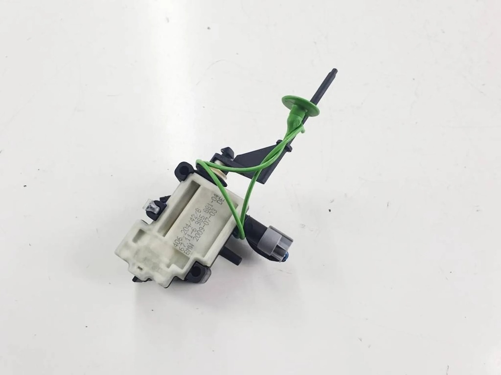 BMW 3 E90 E91 E92 E93 Cabrio 2009 Servomotor clapeta rezervor Product image