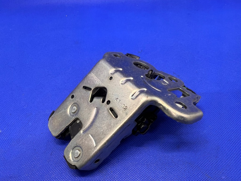 AUDI A6 C7 4G A7 A8 D4 BLOCARE TÂRZIE PORTBAGAI 4H0827505 Product image
