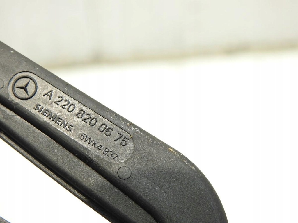 ANTENA FARA CHEIE MERCEDES W220 A2208200675 Product image