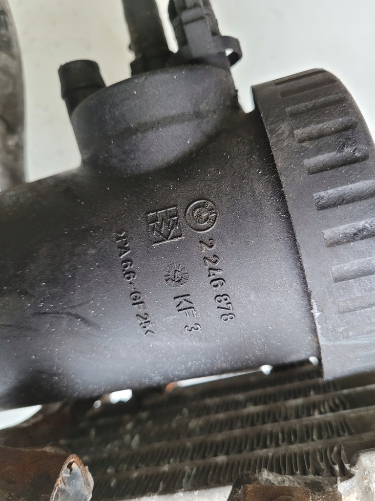 BMW E46 2.0 136KM FILTRU RĂCITOR DE CARBURANT 2247411 POMPA SECUNDARA Product image