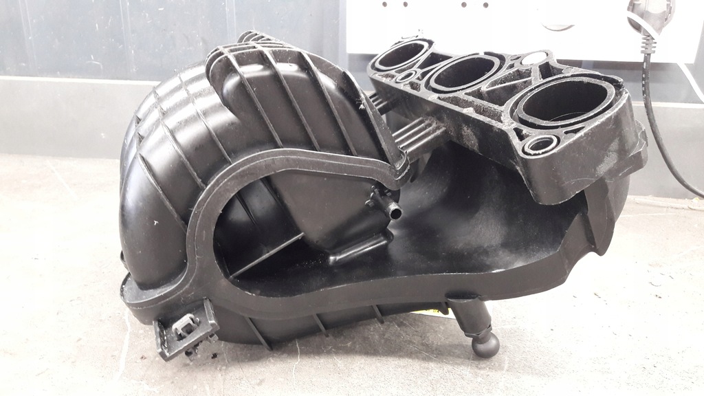 mn143824 galerie de admisie mitsubishi colt VI 1.1 B 12V Product image