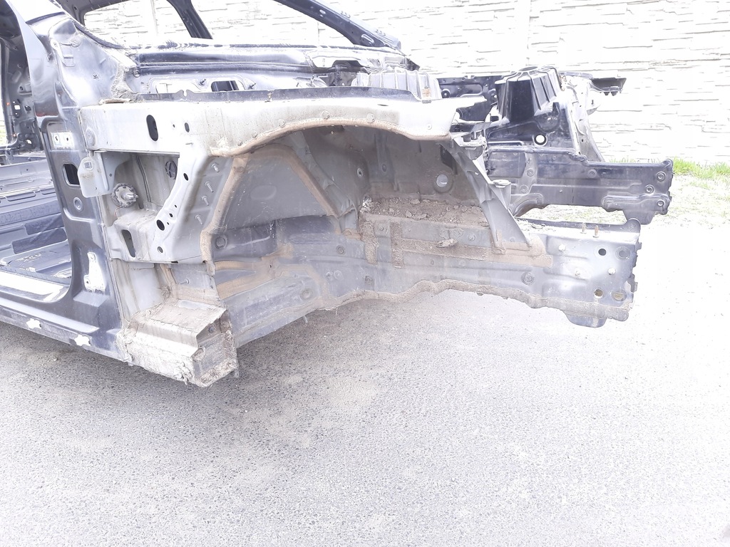 Mercedes W213 față din față dreapta sau stânga Product image