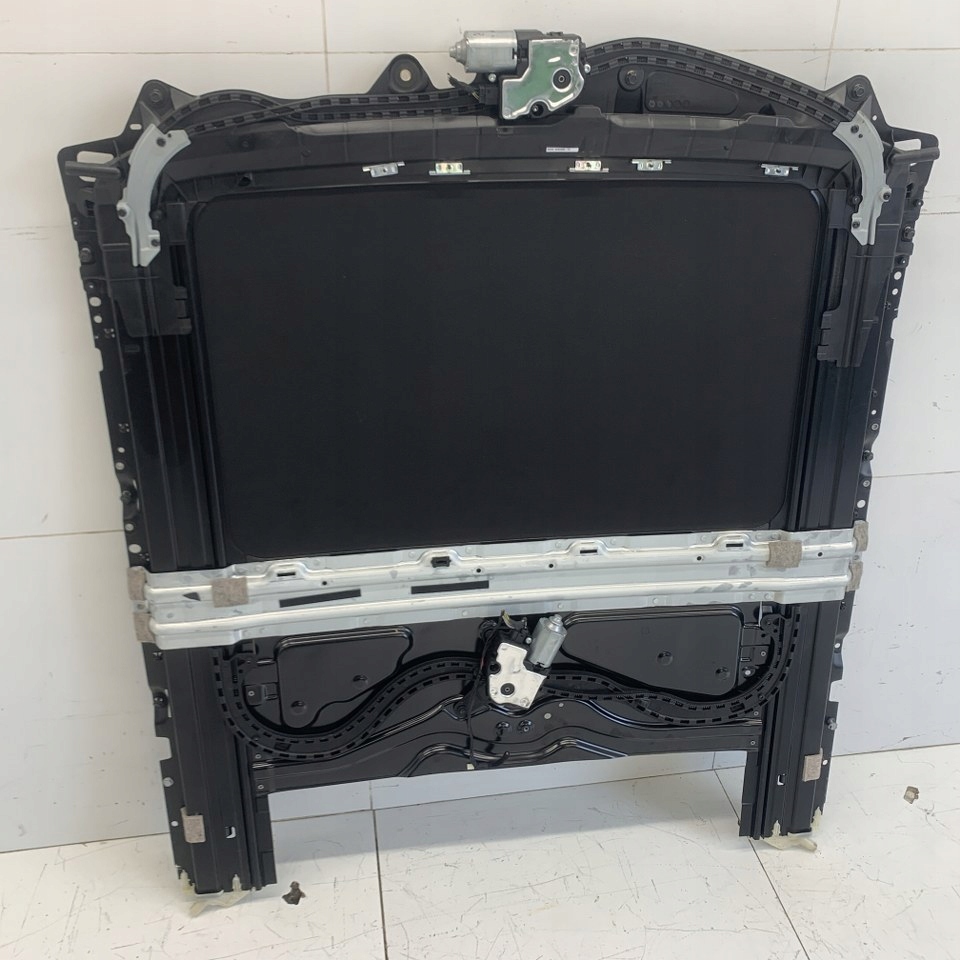Trapa completa, sticla, geam de plafon BMW 7 G11 G12 750i 16r Product image