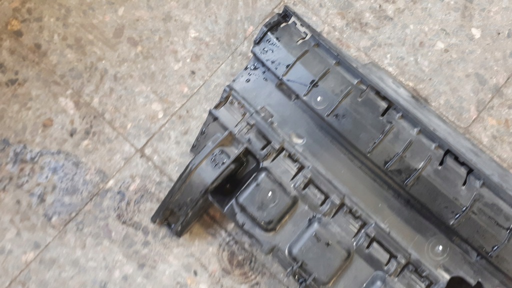 2K7807231E Consolidarea grilei VW Caddy IV Product image