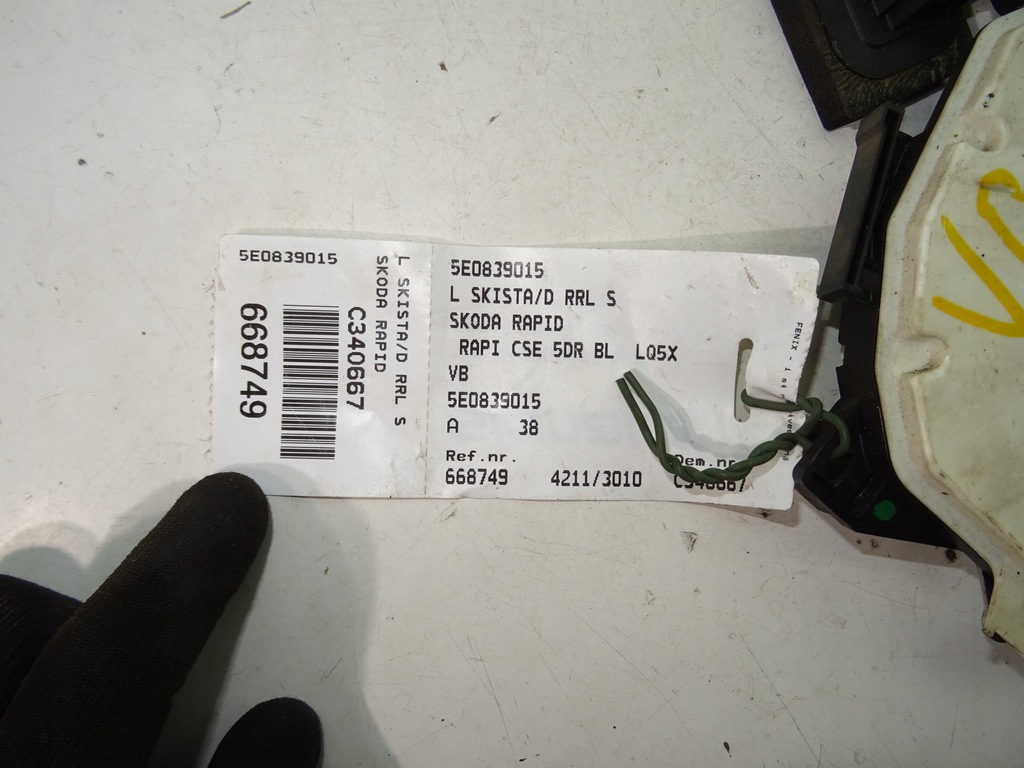 BLOCARE SKODA RAPID USI SPATE STANGA 5E0839015 Product image