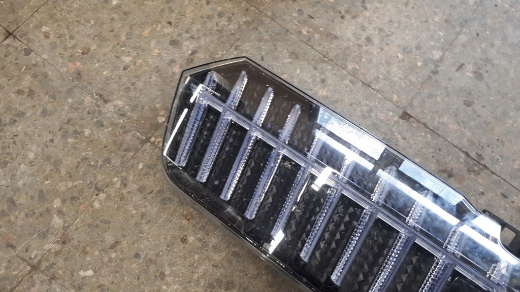 5LA941107a Grill Trumpy Front Skoda Enyaq IV Product image
