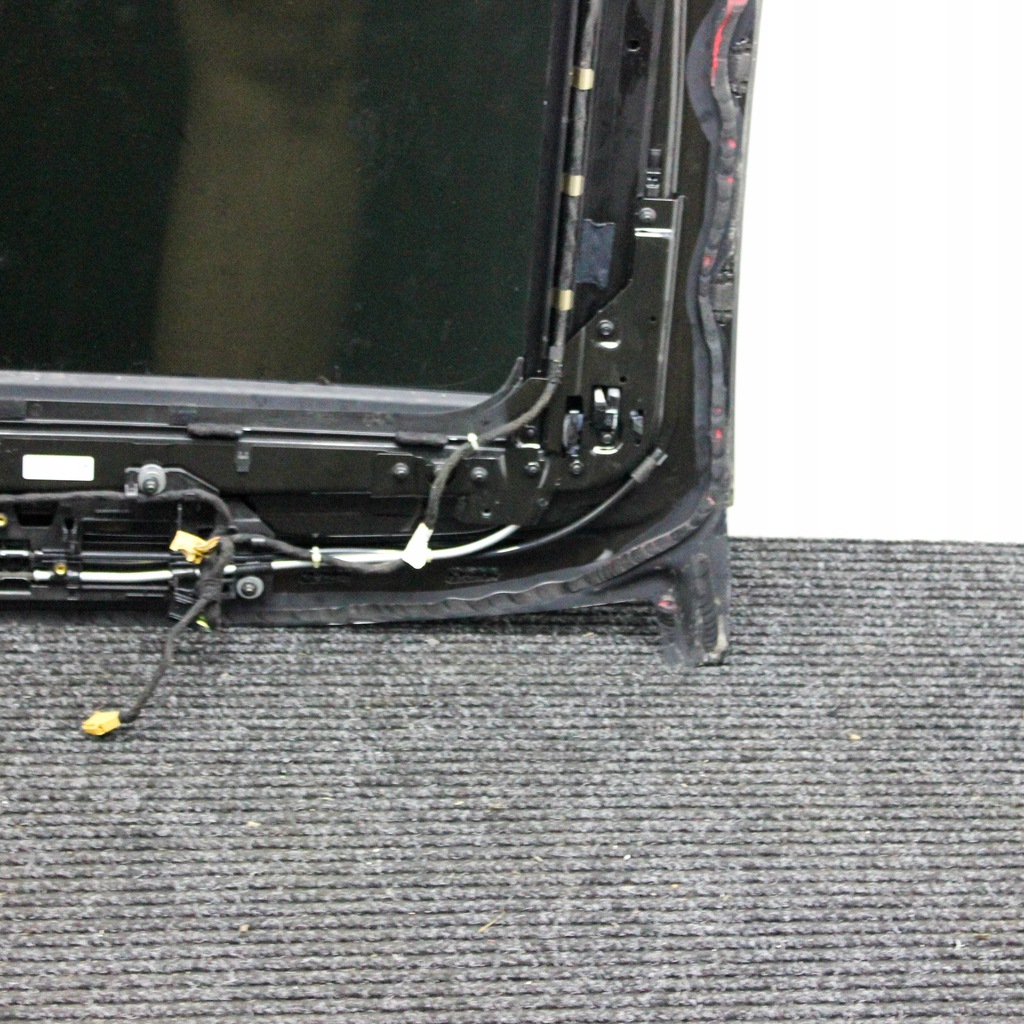 8W8877041 Trapa AUDI Product image
