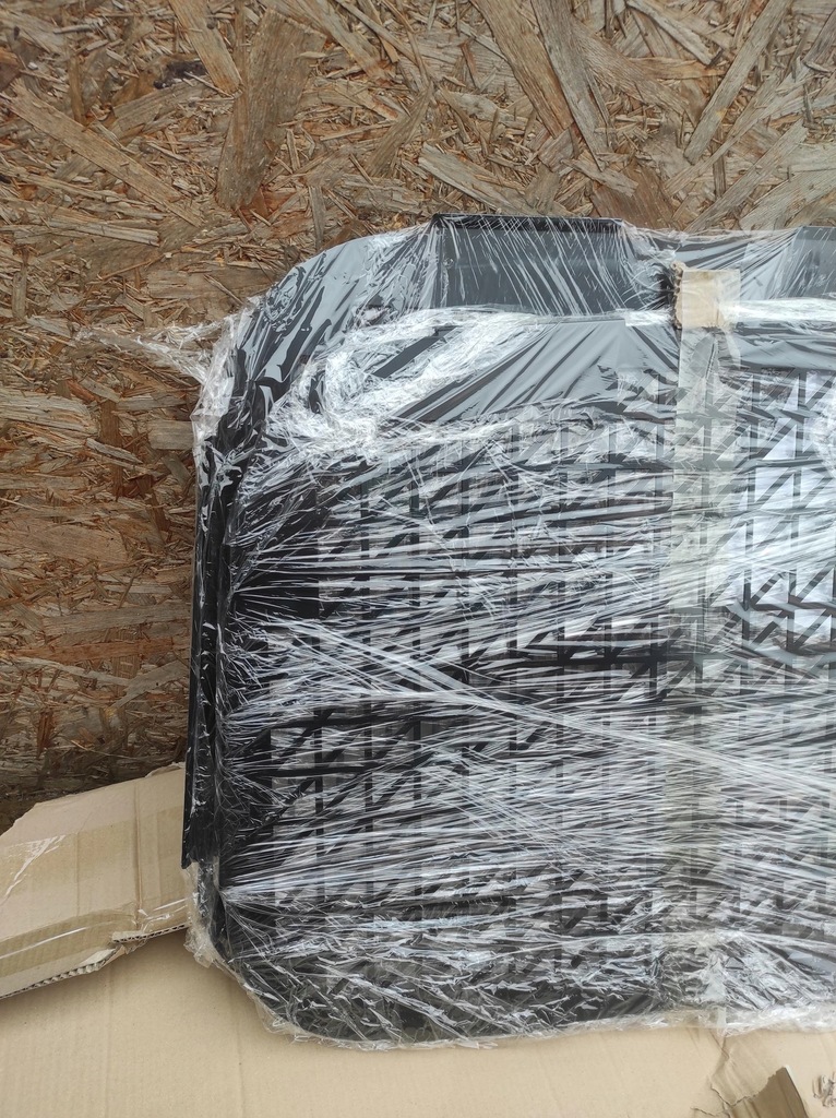 GRILĂ GEAM UȘĂ SPATE FORD TRANSIT MK8 Product image